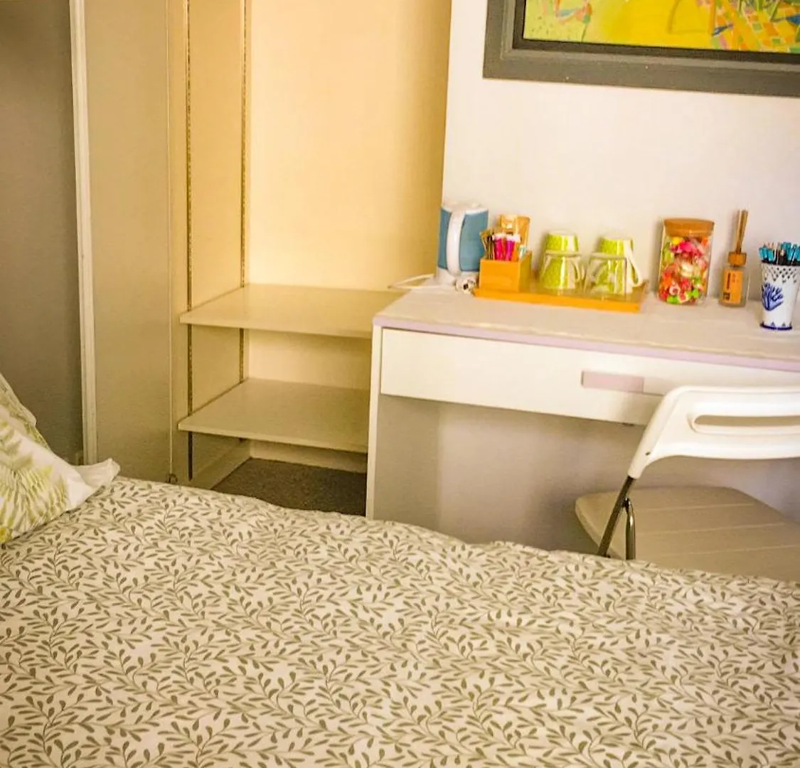 Double Room With Balcony Paříž Bed & Breakfast